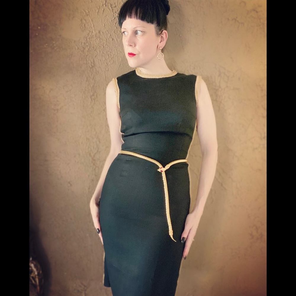 VTG 1960’s Black Linen Wiggle Dress Gold Trim - Picture 4 of 14